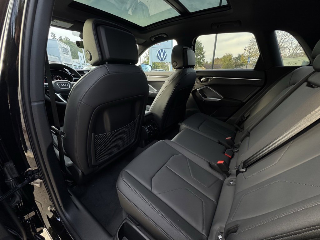 New 2025 Audi Q3 2.0T Premium image 27