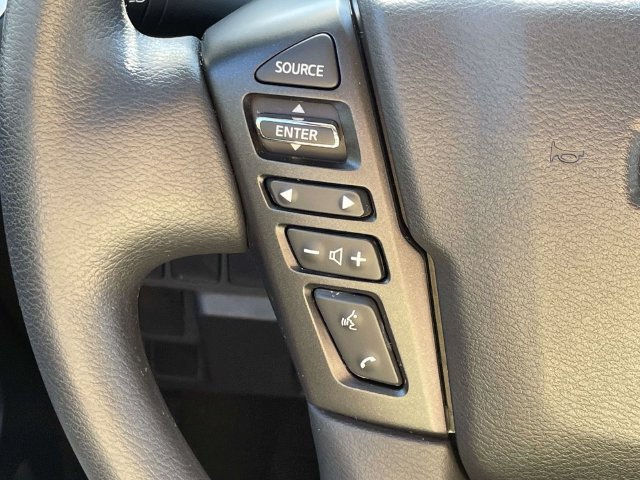 Used 2024 Nissan Frontier SV RWD image 19