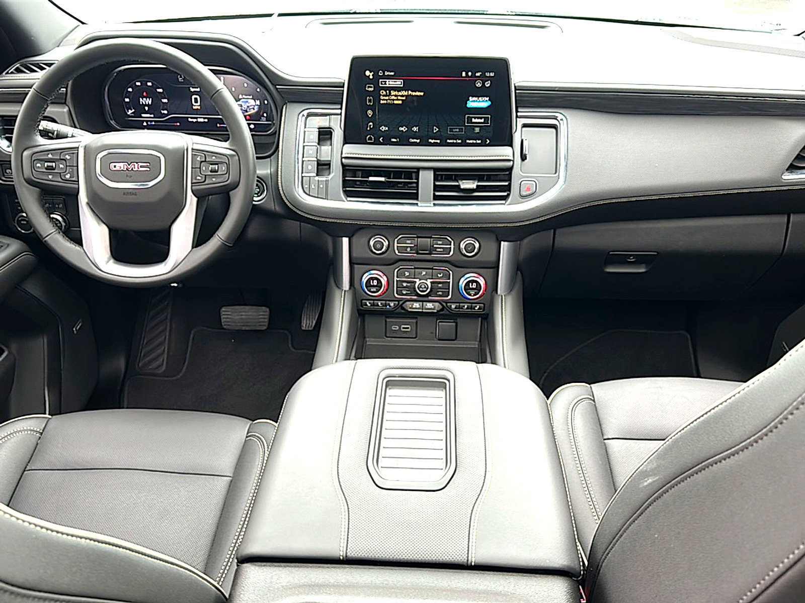 Used 2023 GMC Yukon XL SLT w/ SLT Premium Package AWD/4WD image 22