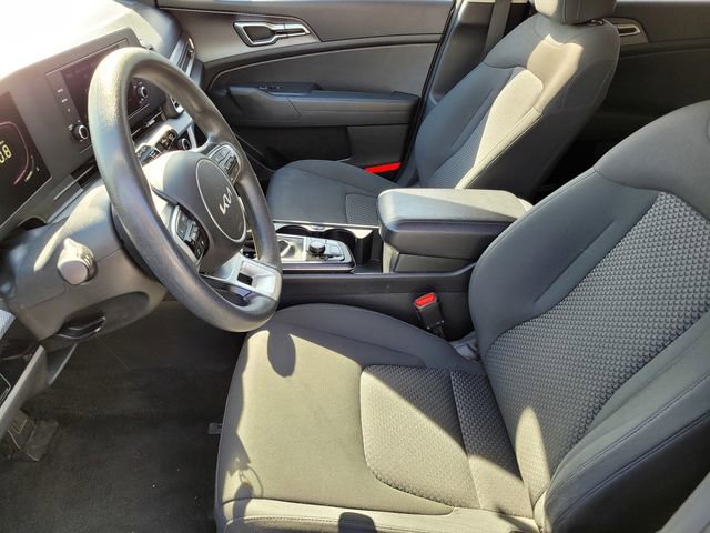 Used 2023 Kia Sportage LX AWD/4WD image 16
