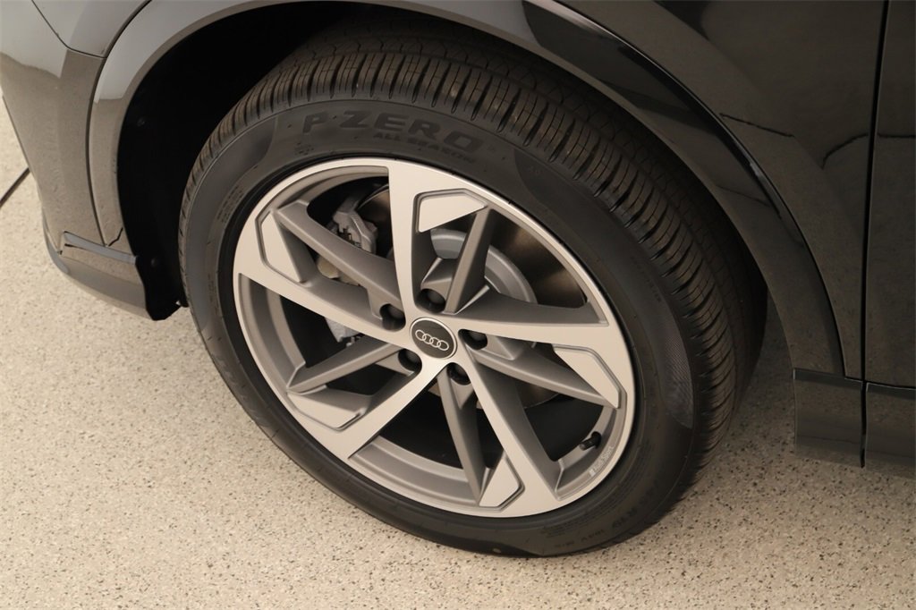 New 2025 Audi Q3 2.0T Premium image 30