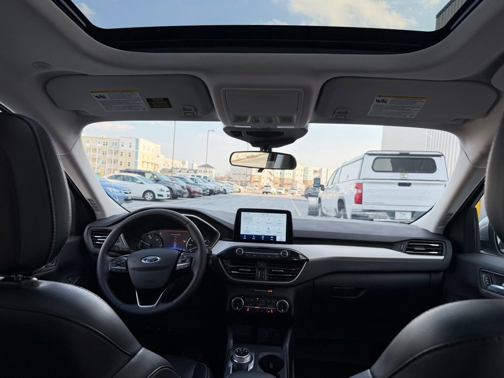 Used 2022 Ford Escape SEL w/ Class II Trailer Tow Package image 20