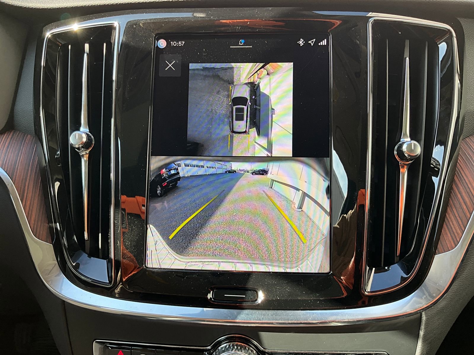 New 2026 Volvo V60 B5 Cross Country Plus w/ Climate Package image 20