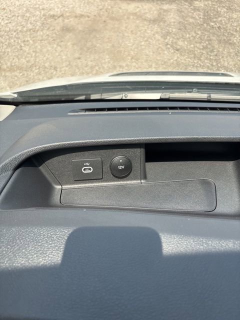 New 2025 Ford Transit 250 148 Medium Roof w/ Load Area Protection Package image 31