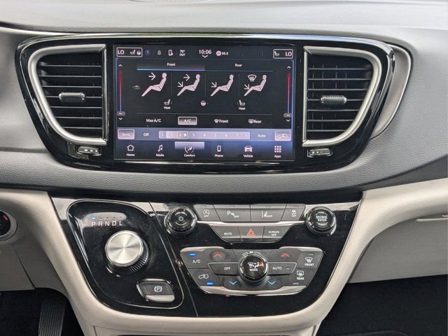 Used 2024 Chrysler Pacifica Touring-L FWD image 16