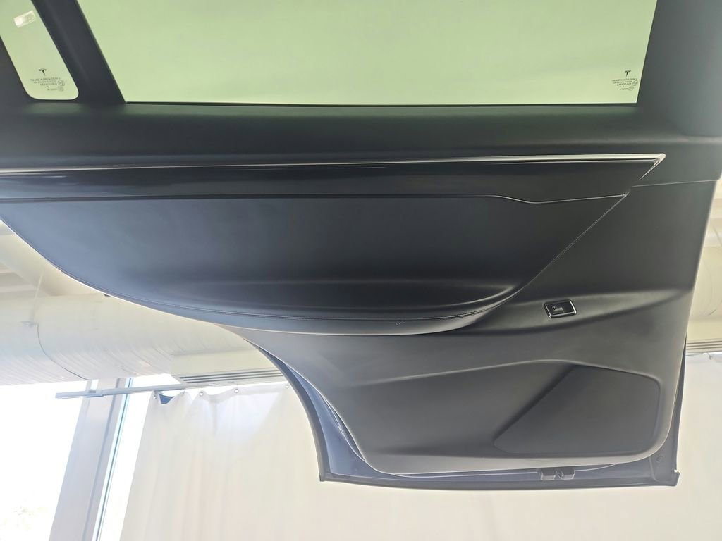 Used 2017 Tesla Model X 100D AWD/4WD image 22