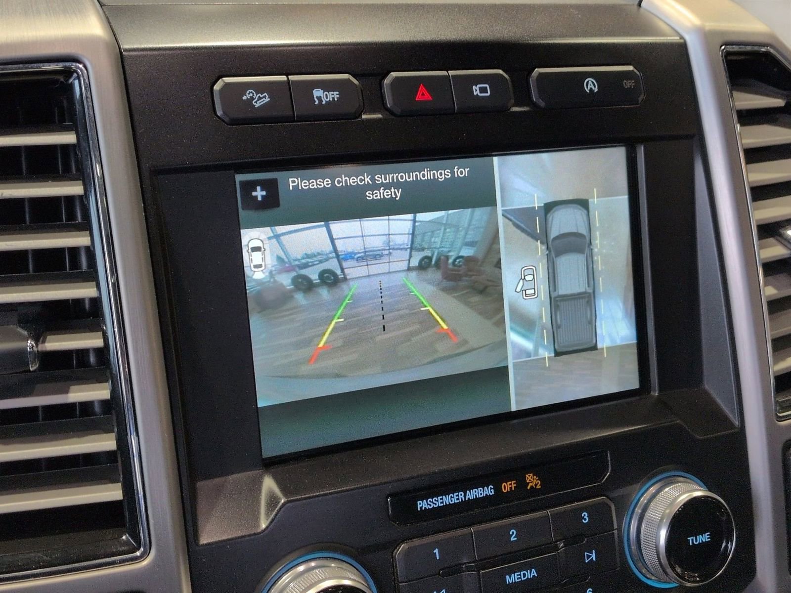 Certified 2018 Ford F150 Platinum w/ Technology Package image 63