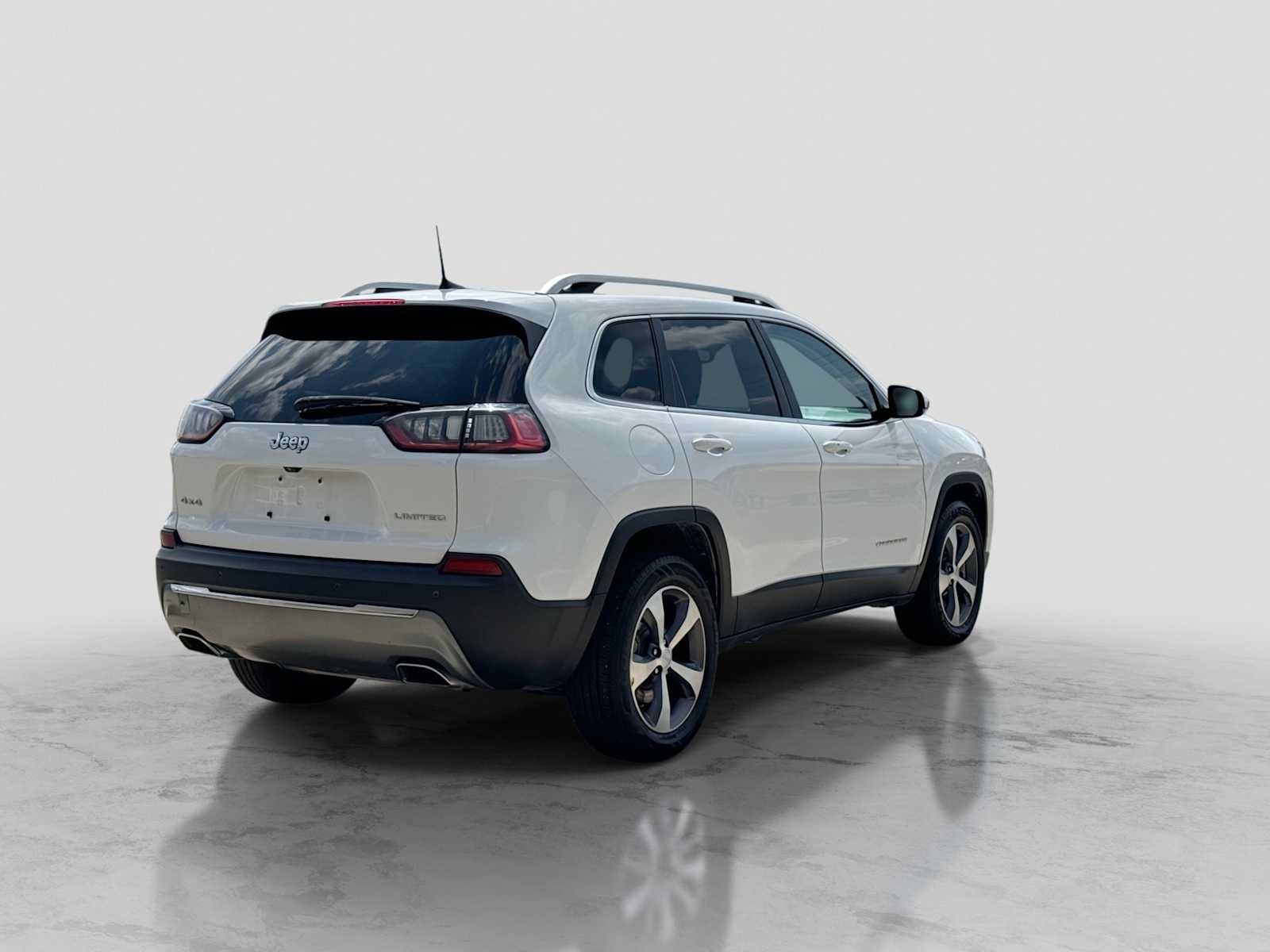 Used 2020 Jeep Cherokee Limited AWD/4WD image 6