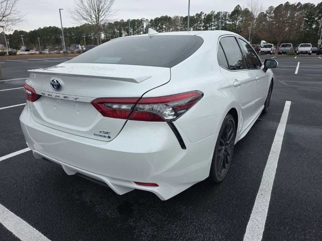 Used 2021 Toyota Camry XSE image 9