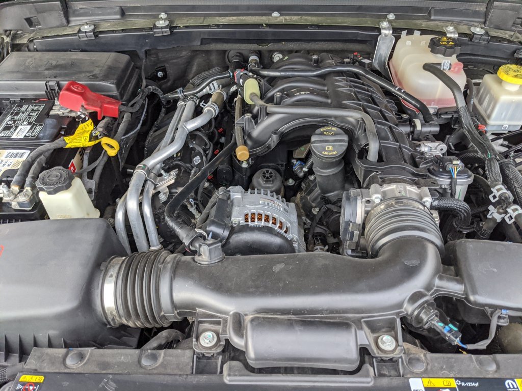Used 2023 Jeep Gladiator Sport AWD/4WD image 18