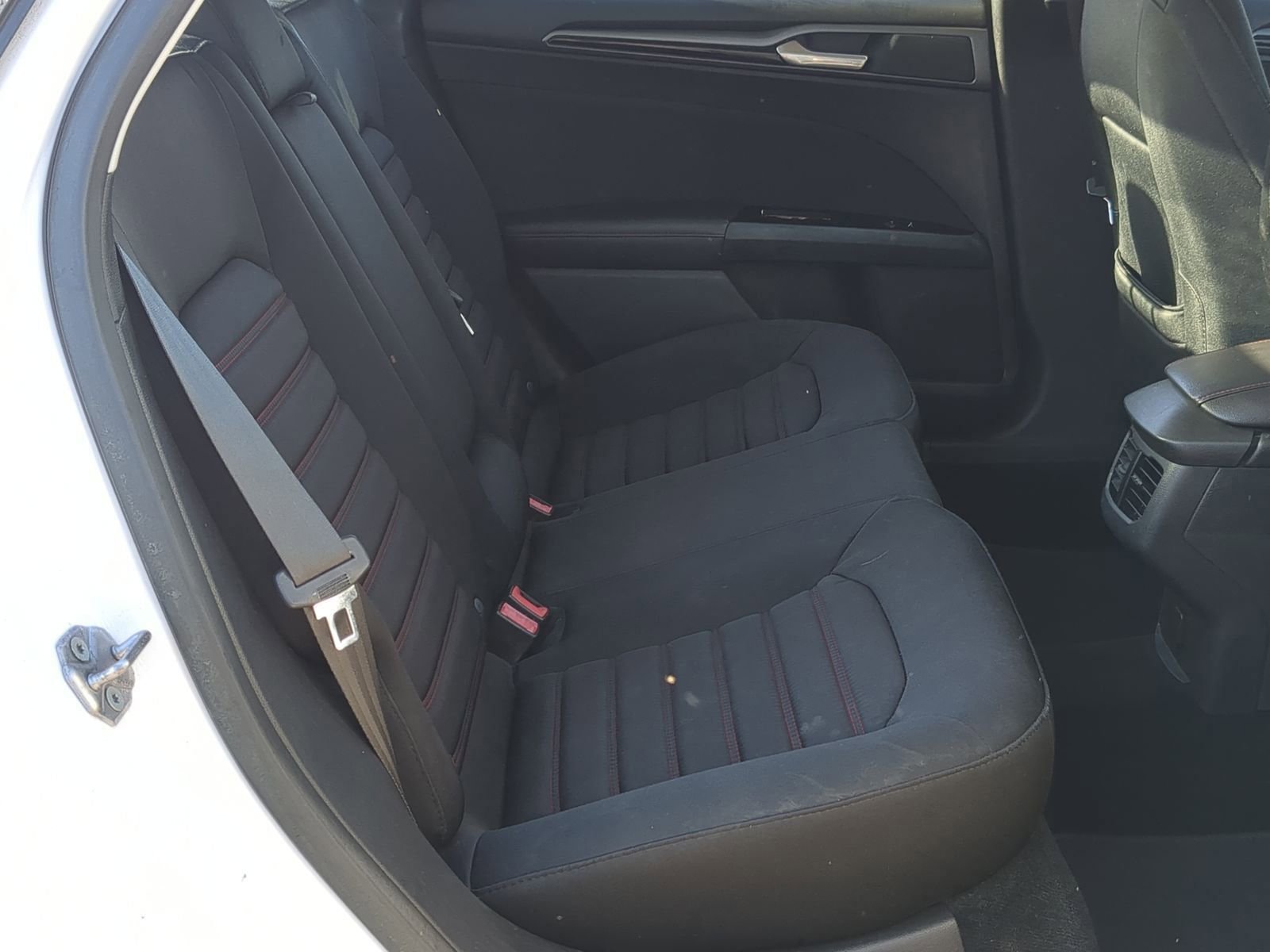 Used 2013 Ford Fusion SE image 24