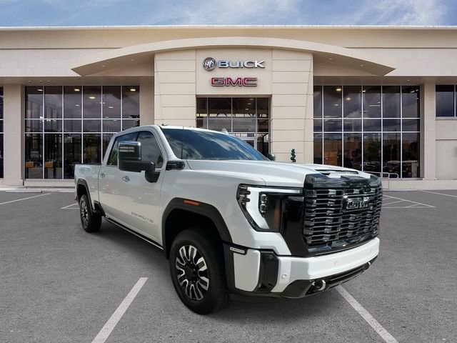 Used 2025 GMC Sierra 2500 Denali Ultimate image 3