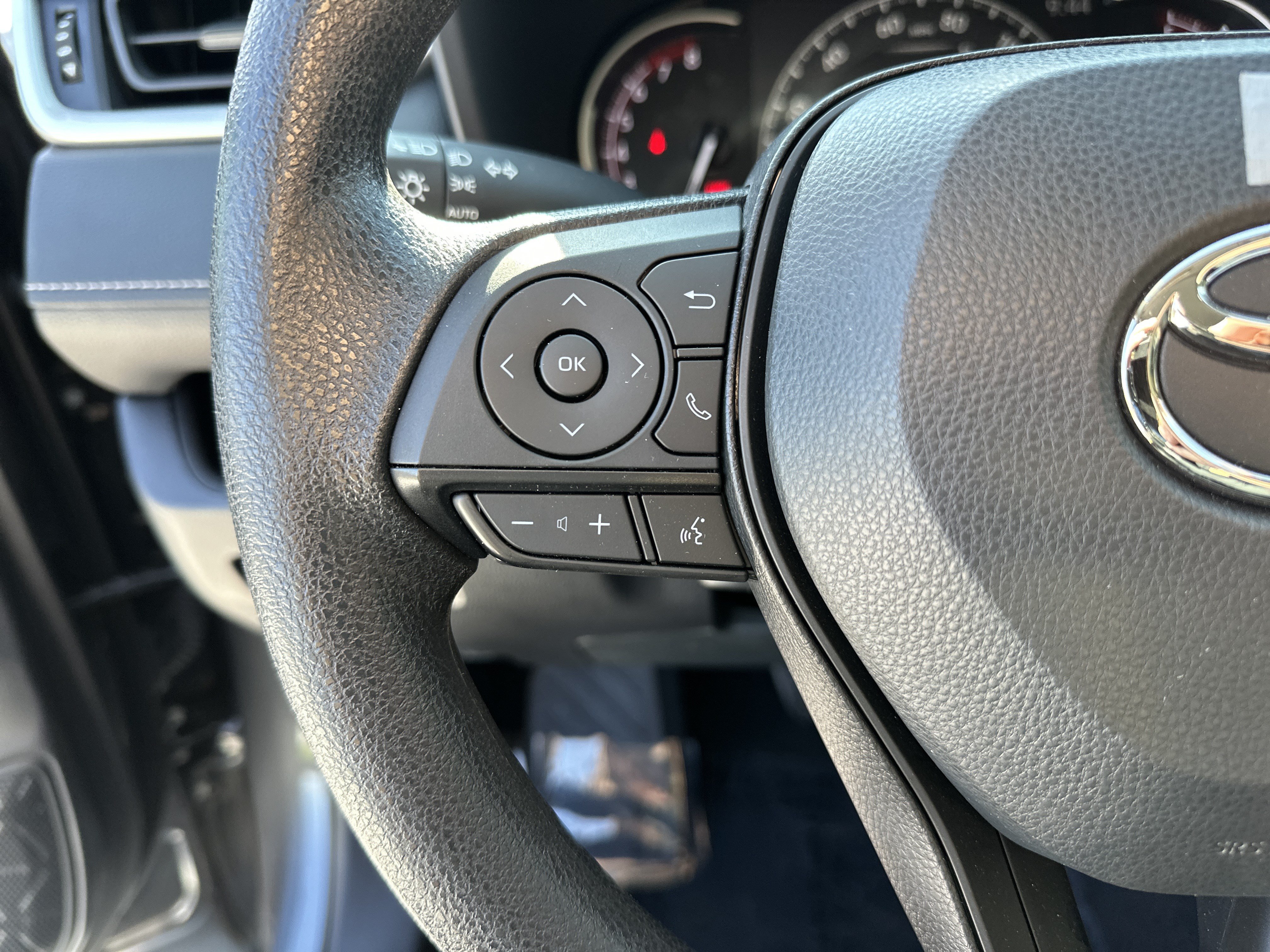 Certified 2025 Toyota RAV4 XLE AWD/4WD image 19