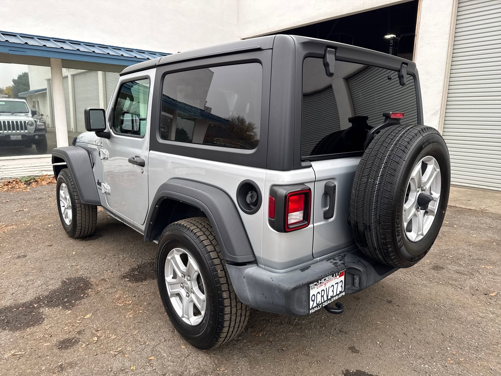 Used 2022 Jeep Wrangler Sport S image 3
