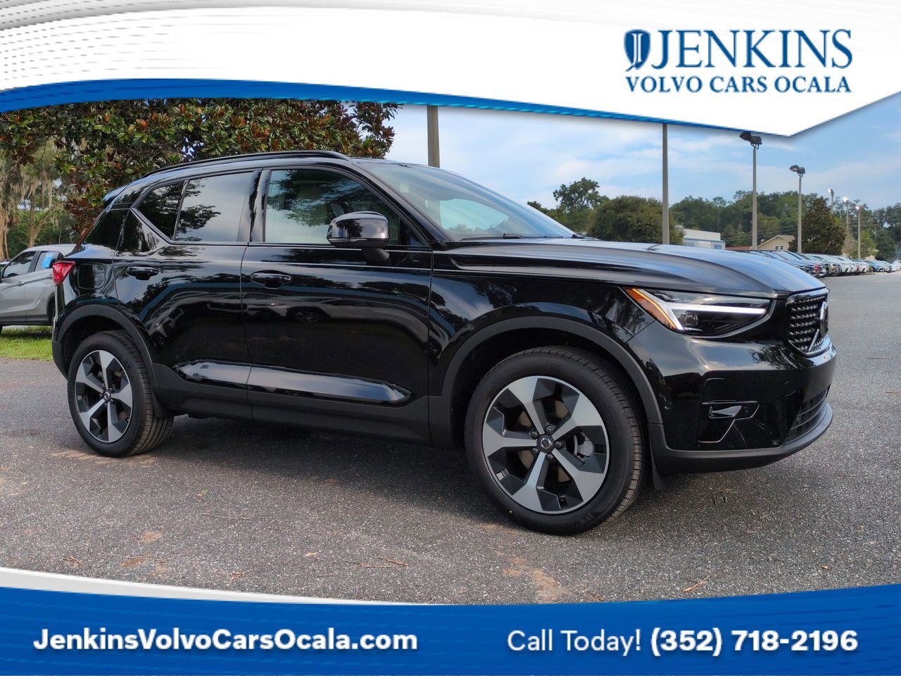 New 2025 Volvo XC40 B5 Plus w/ Protection Package Premier image 1