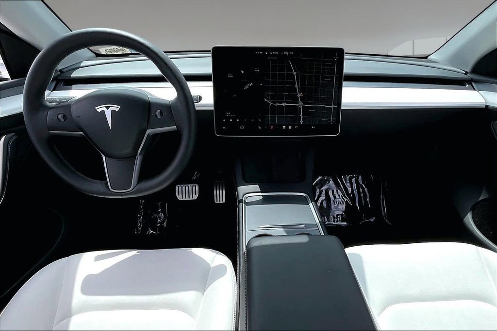 Used 2025 Tesla Model Y Performance AWD/4WD image 7