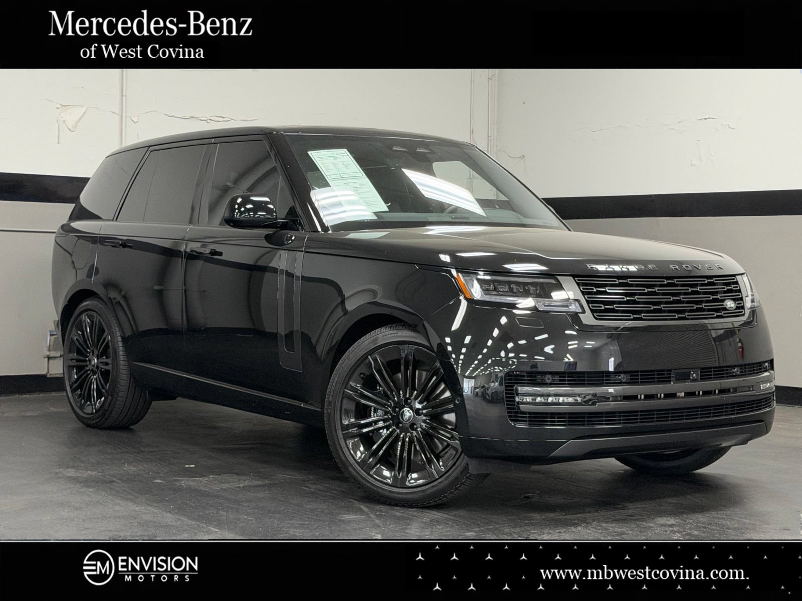 Used 2025 Land Rover Range Rover SE