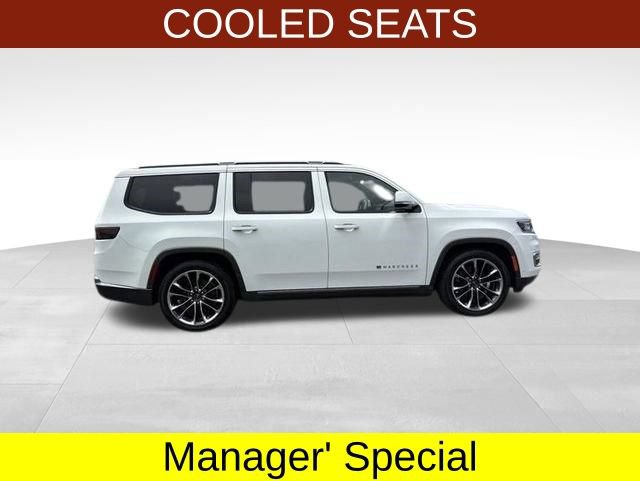 Used 2022 Jeep Wagoneer Series III w/ Premium Group I AWD/4WD image 8
