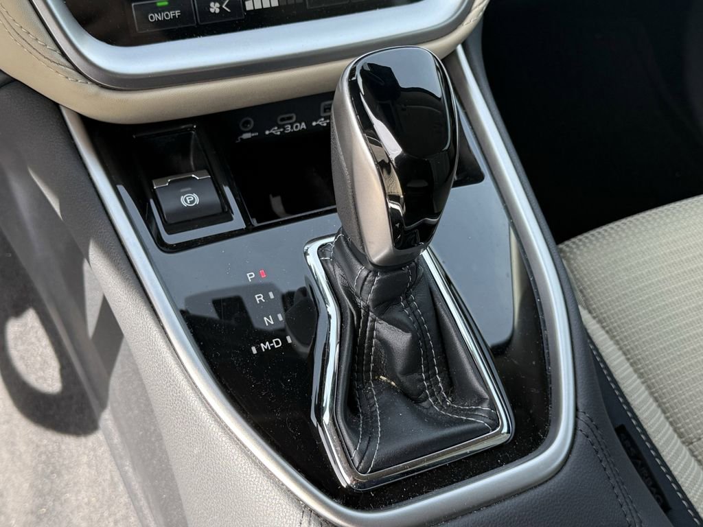 Used 2024 Subaru Outback Premium image 19