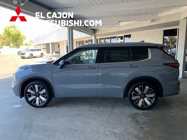 New 2025 Mitsubishi Outlander SEL image 7