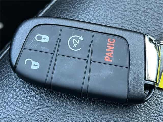 Certified 2022 Jeep Compass Limited image 32