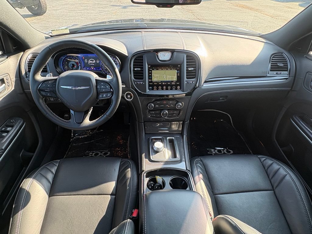 Used 2023 Chrysler 300 C RWD image 8