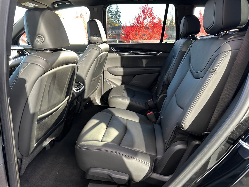 Used 2022 Cadillac XT6 Premium Luxury image 15