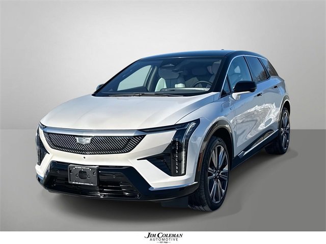 Used 2025 Cadillac Optiq Luxury 2
