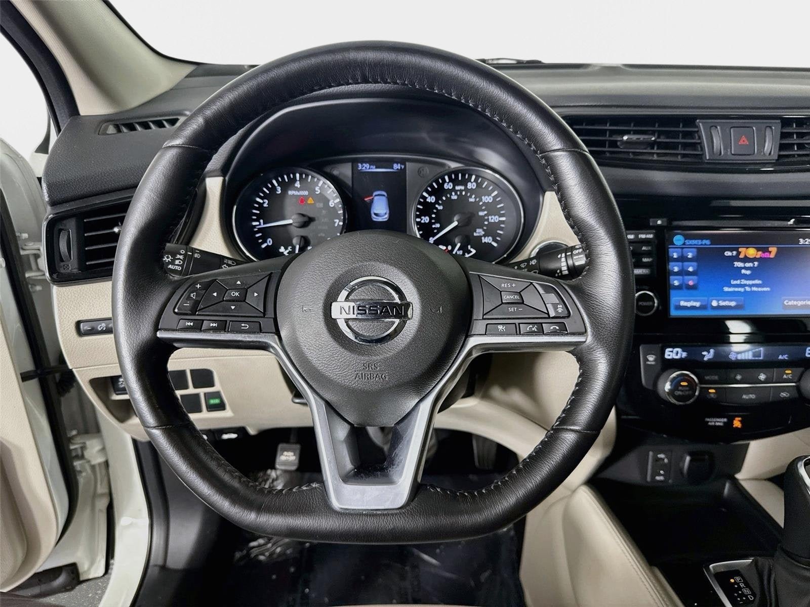 Certified 2018 Nissan Rogue Sport SL w/ SL Premium Package FWD image 13