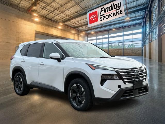 Used 2024 Nissan Rogue SV image 2