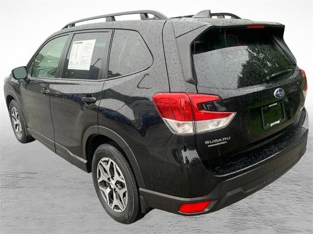 Used 2024 Subaru Forester Premium AWD/4WD image 5