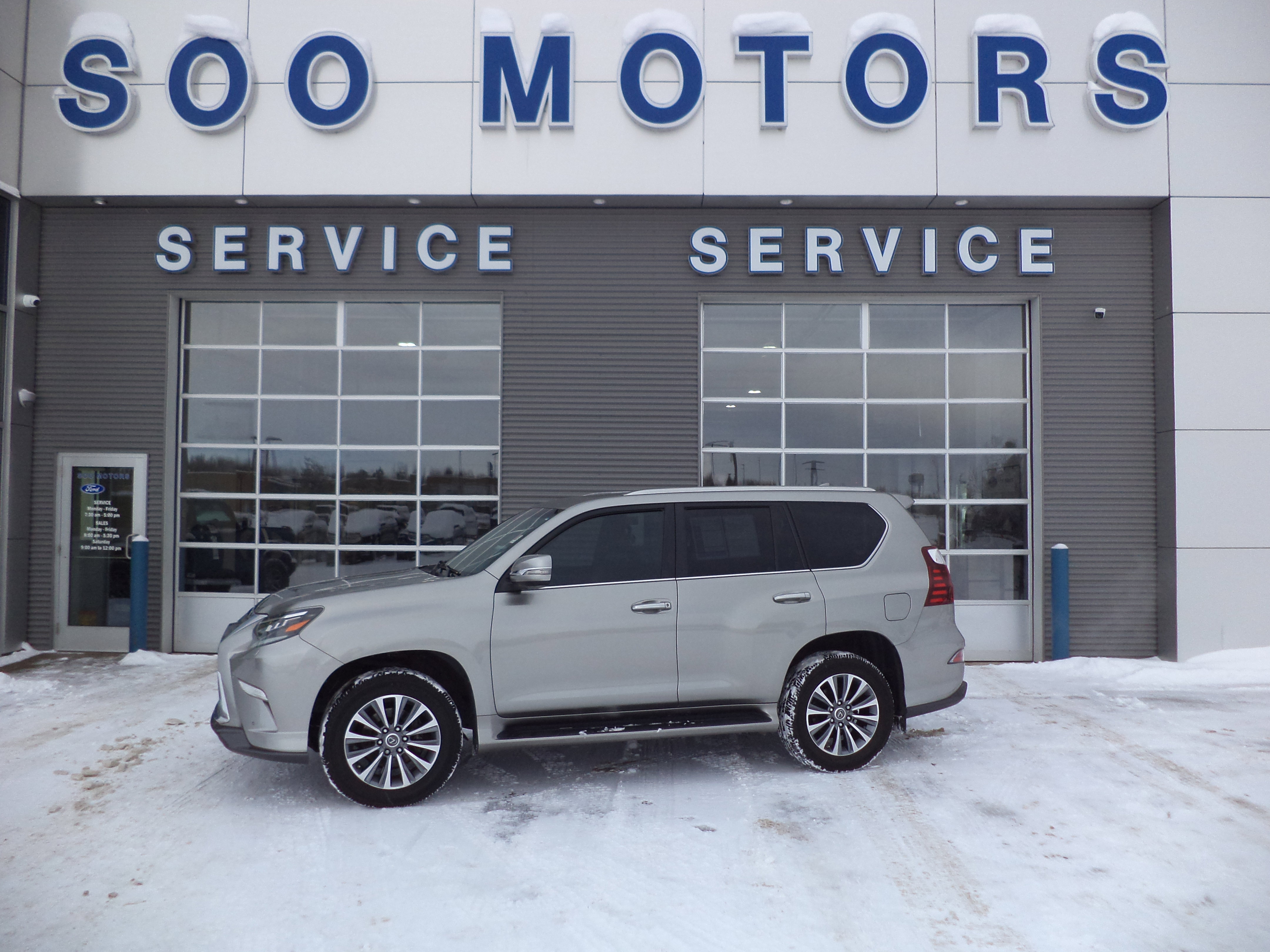 Used 2021 Lexus GX 460 Luxury w/ Sport Design Package image 1