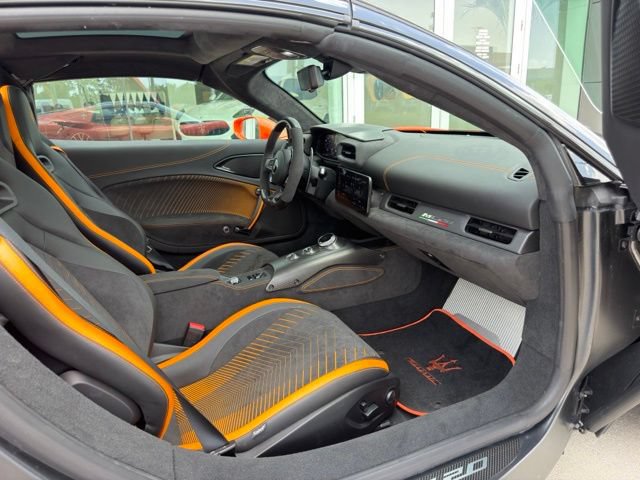 Used 2023 Maserati MC20 Spyder RWD image 8