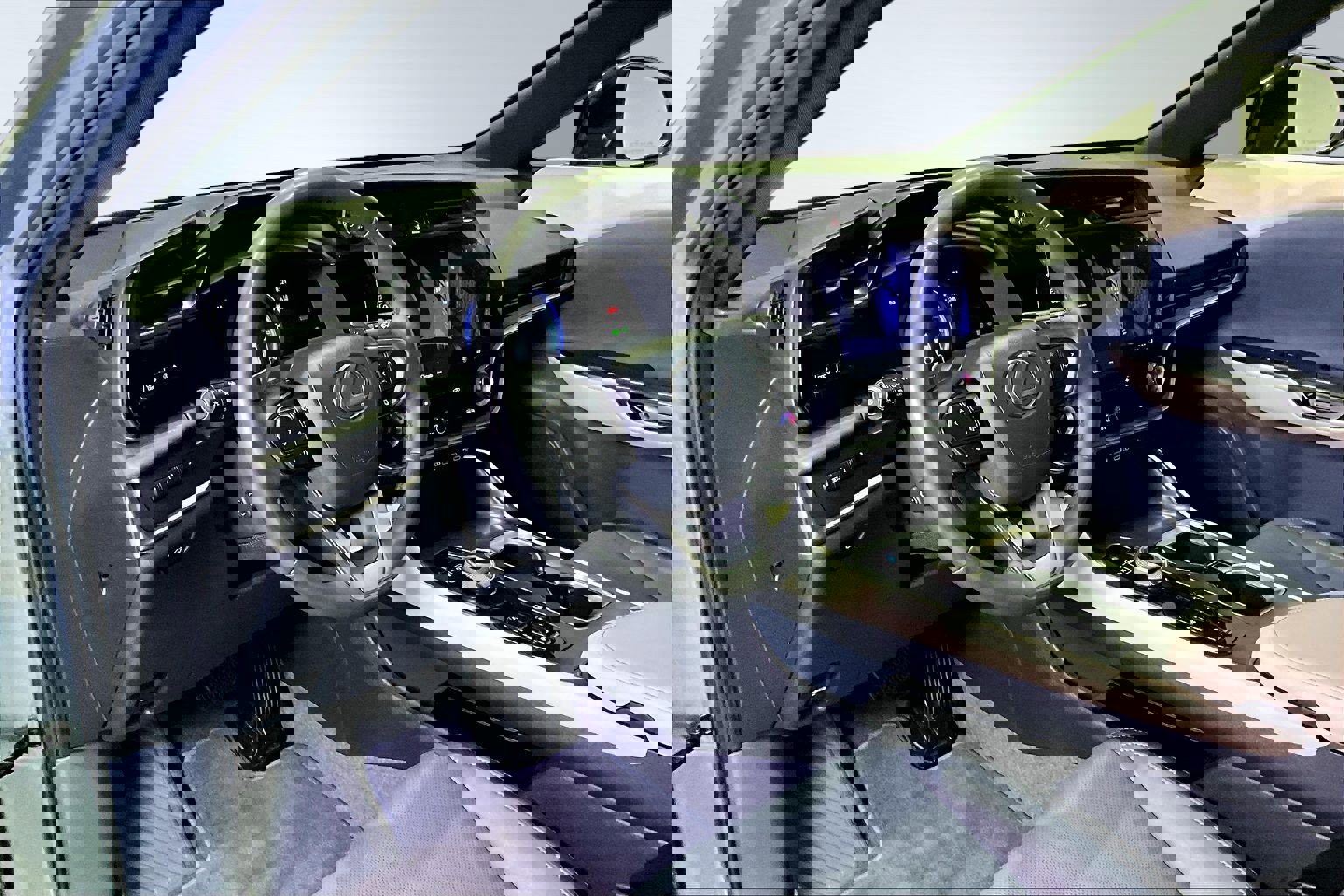 Used 2023 Lexus RZ 450e Premium w/ Technology Package image 16