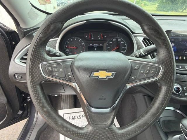 Used 2023 Chevrolet Malibu LT FWD image 16
