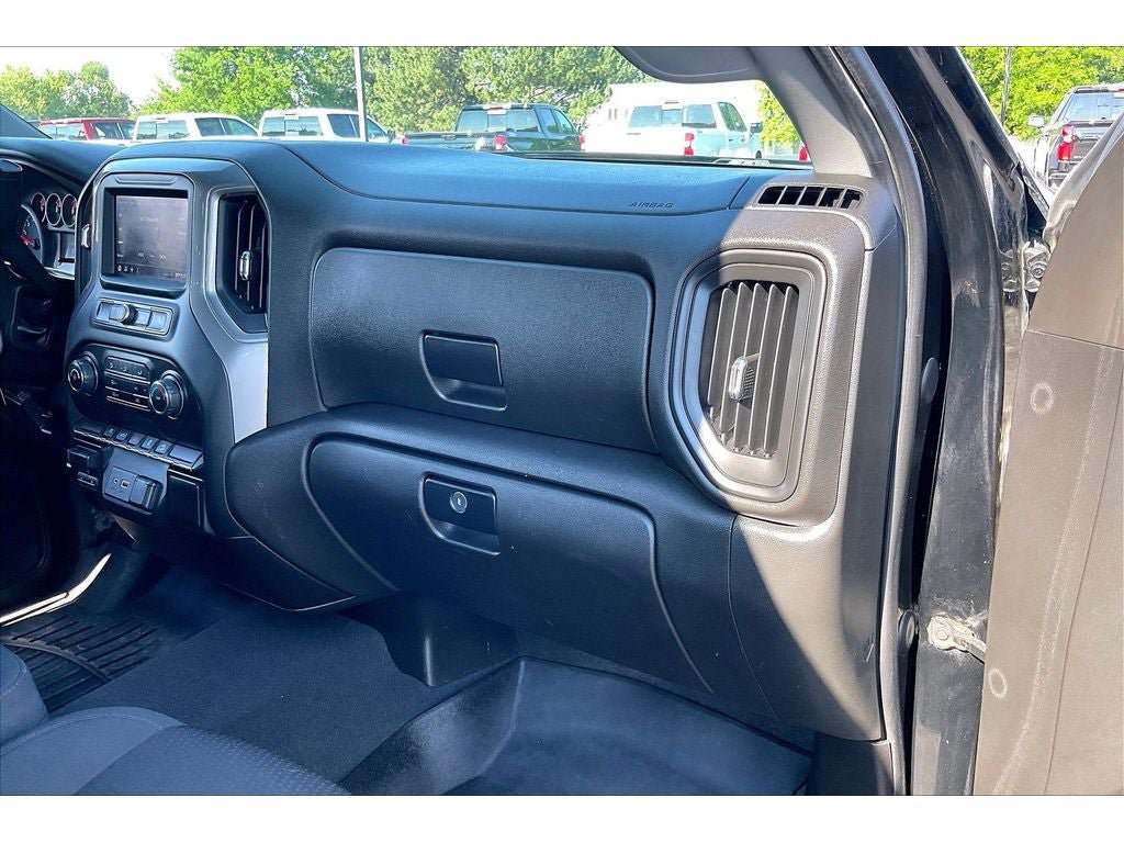 Used 2021 Chevrolet Silverado 1500 Custom Trail Boss AWD/4WD image 18