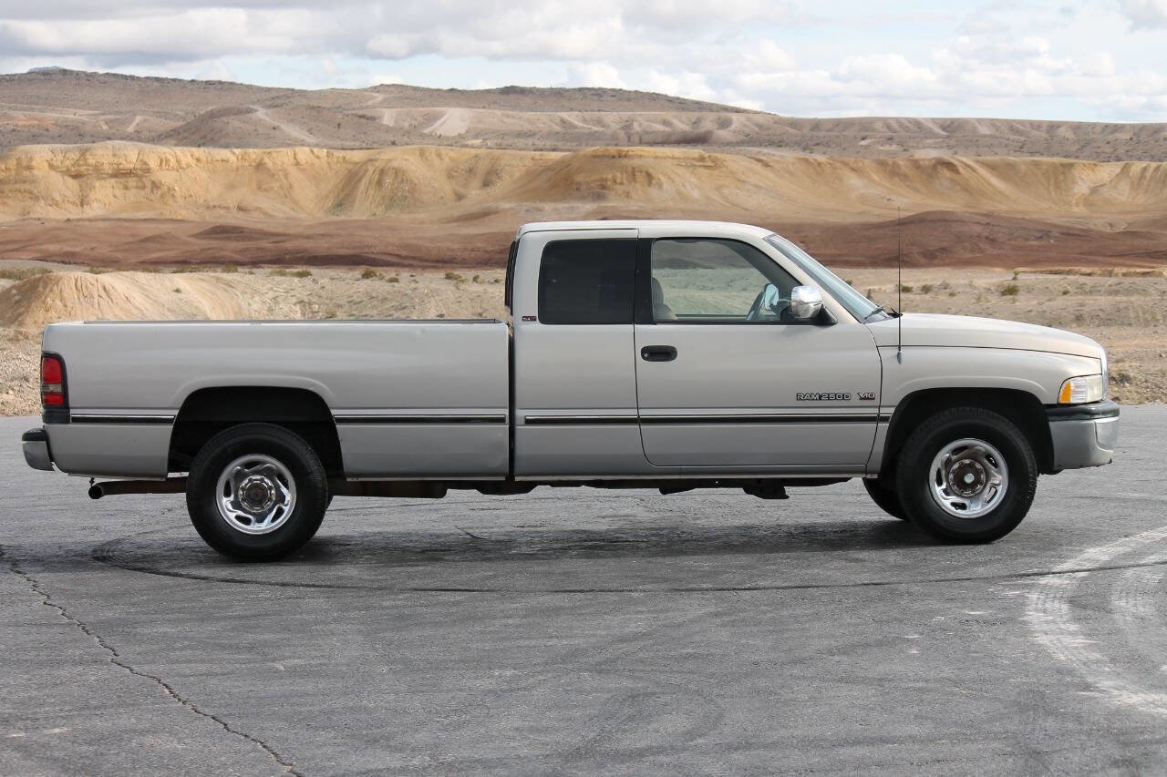 Used 1997 Dodge Ram 2500 Truck 2WD Club Cab image 9