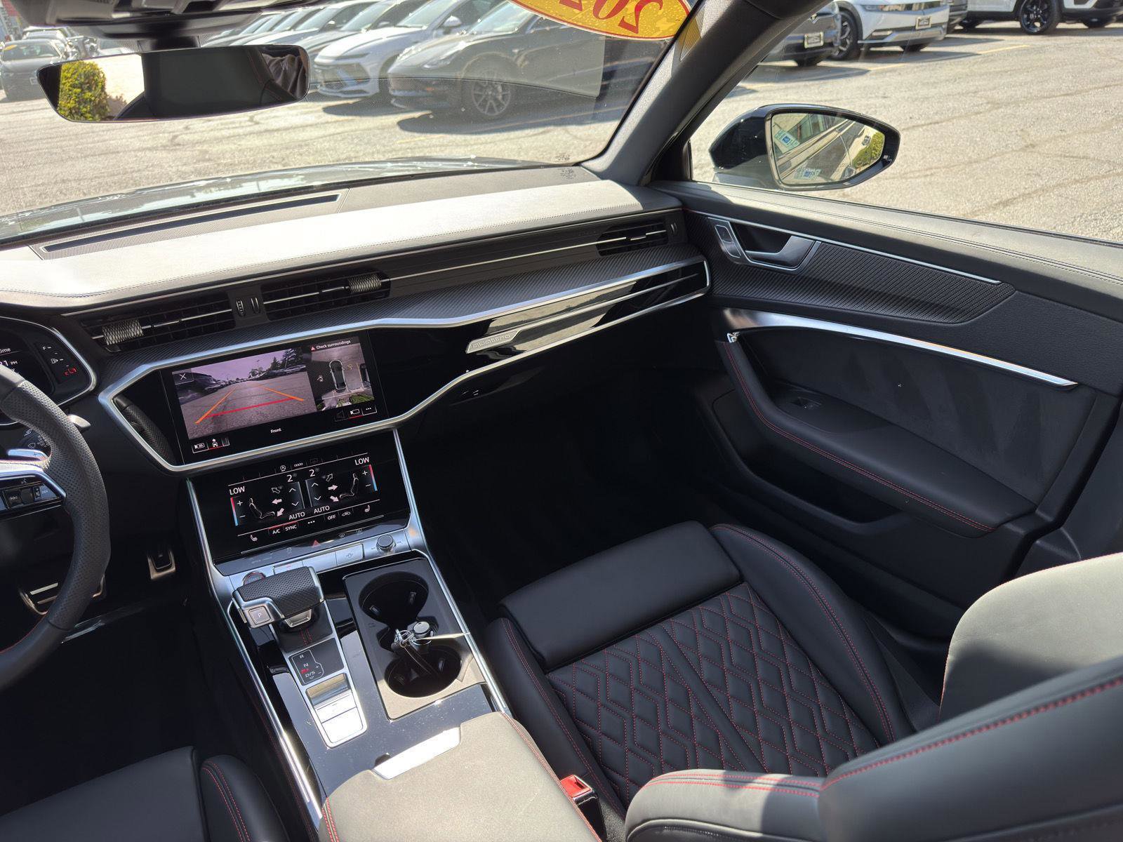 Used 2025 Audi S6 Premium Plus w/ Premium Plus Package AWD/4WD image 31