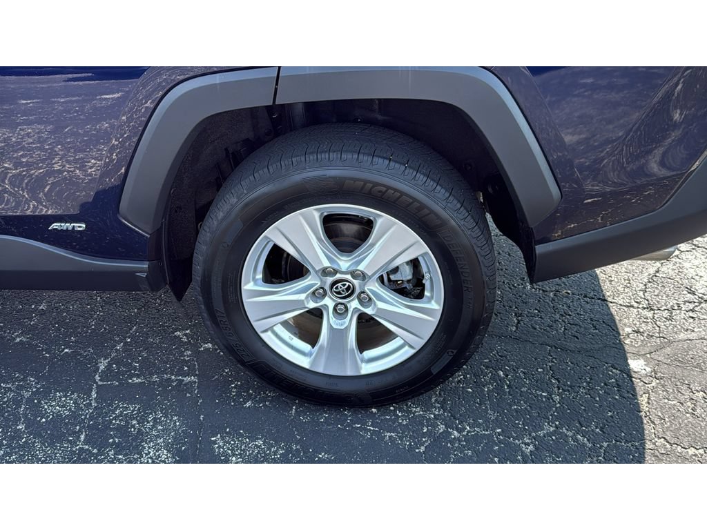 Used 2019 Toyota RAV4 XLE w/ Convenience Package AWD/4WD image 13