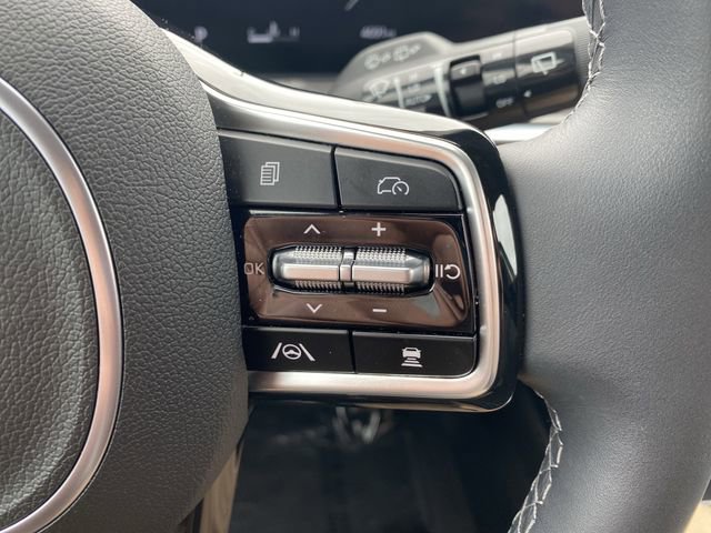 Certified 2025 Kia Sorento SX image 30