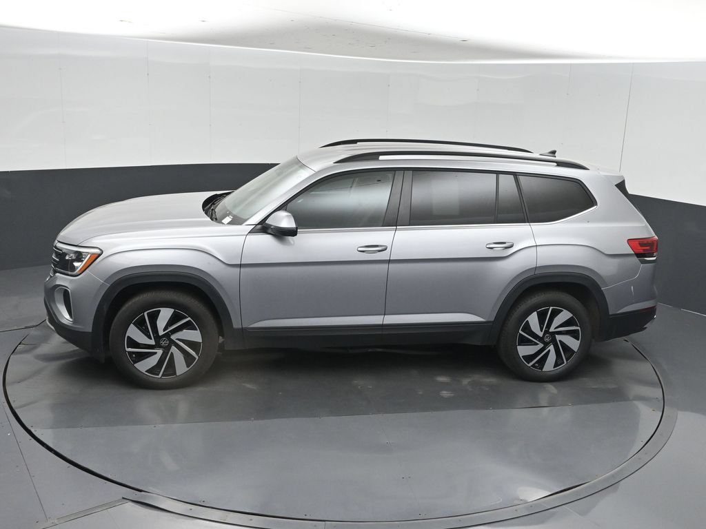 Used 2025 Volkswagen Atlas SE FWD image 40