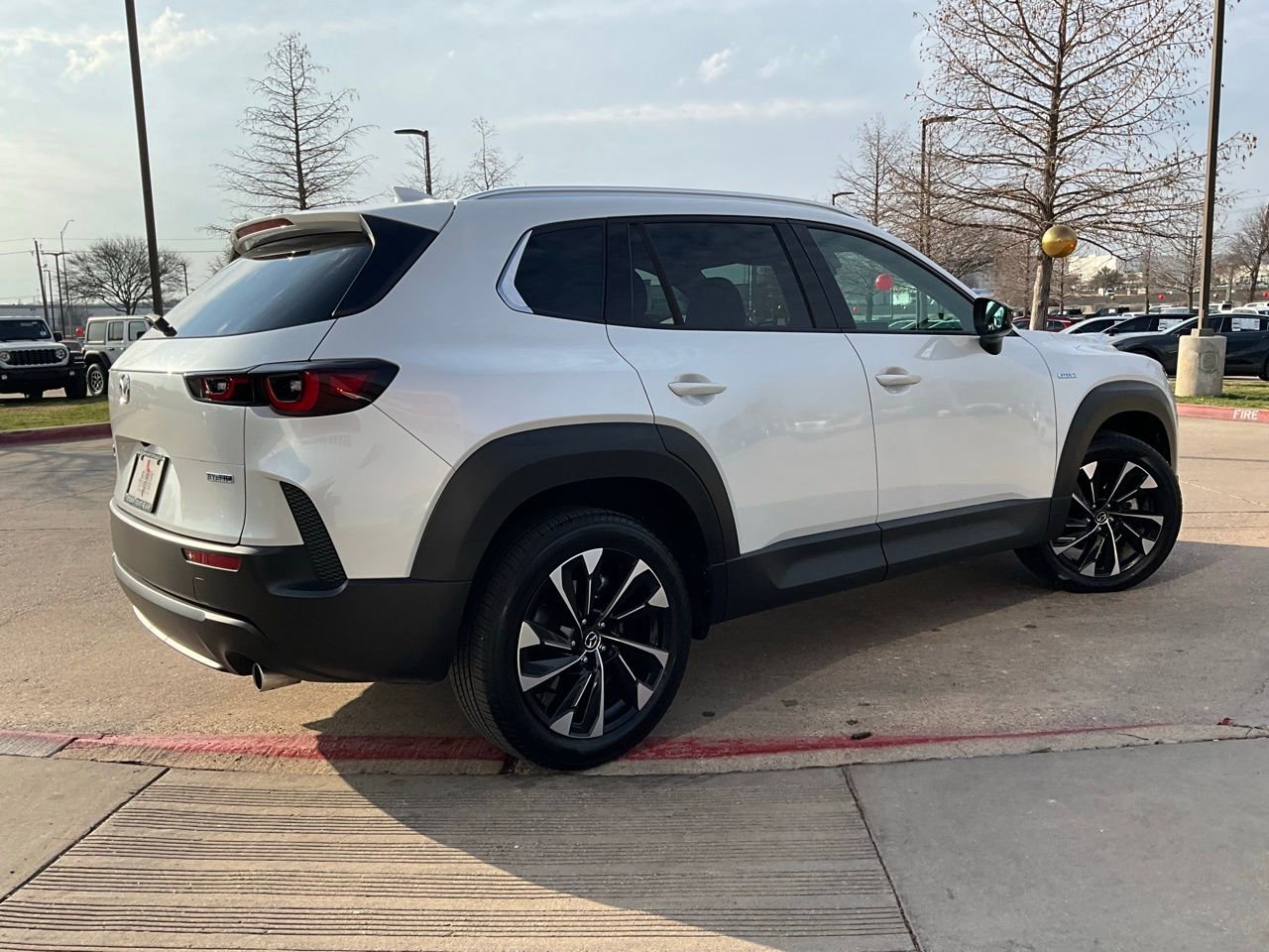 Used 2025 MAZDA CX-50 2.5 Hybrid w/ Premium Plus Pkg image 6