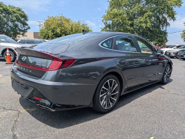 Used 2023 Hyundai Sonata Limited FWD image 4