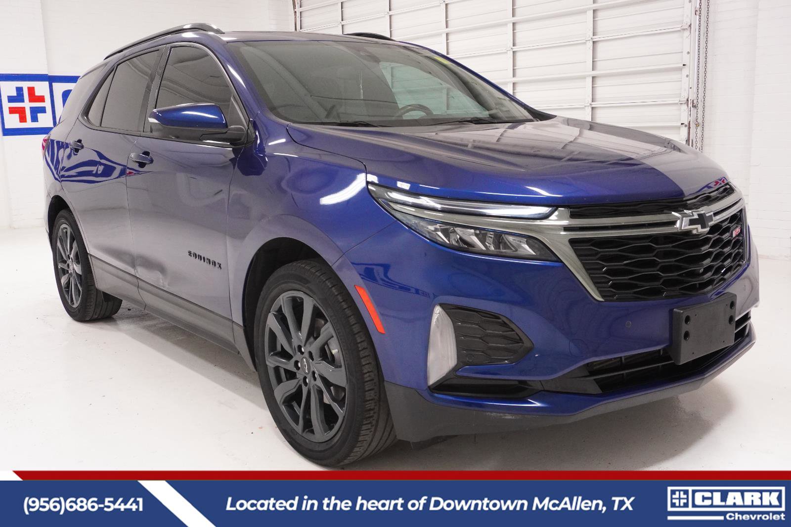 Used 2023 Chevrolet Equinox RS w/ RS Leather Package image 3