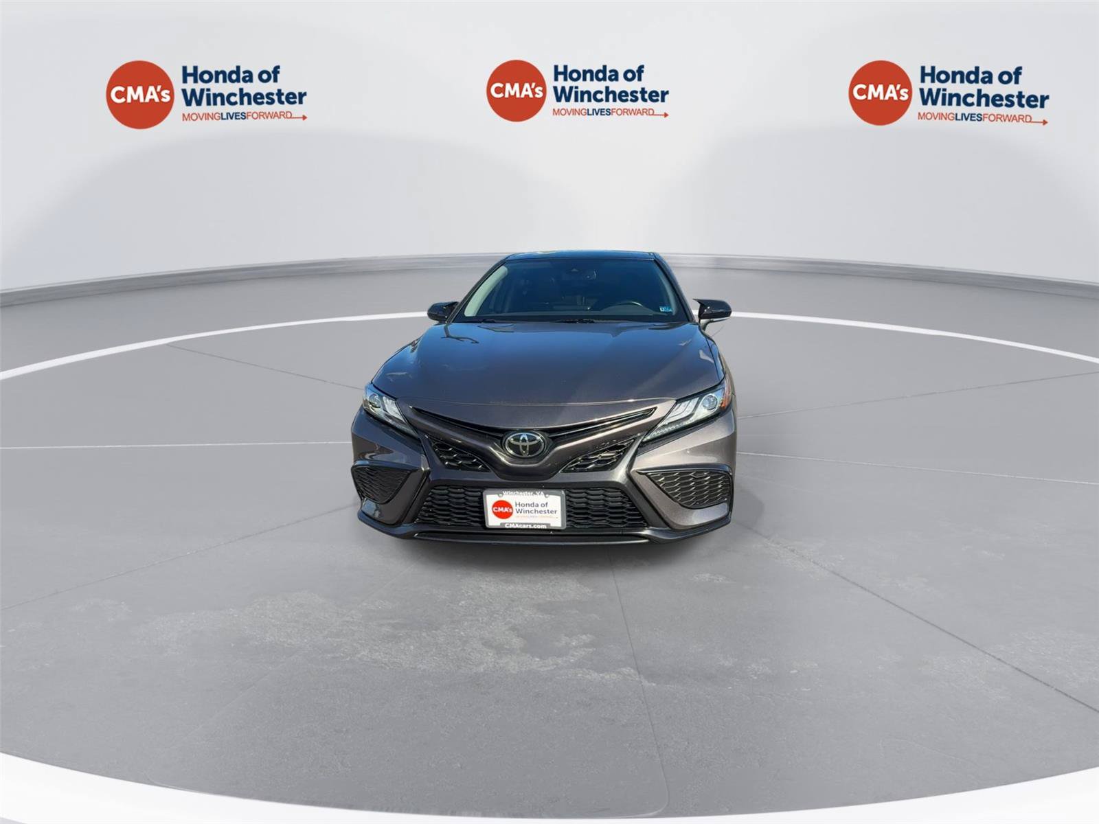 Used 2022 Toyota Camry XSE FWD image 4