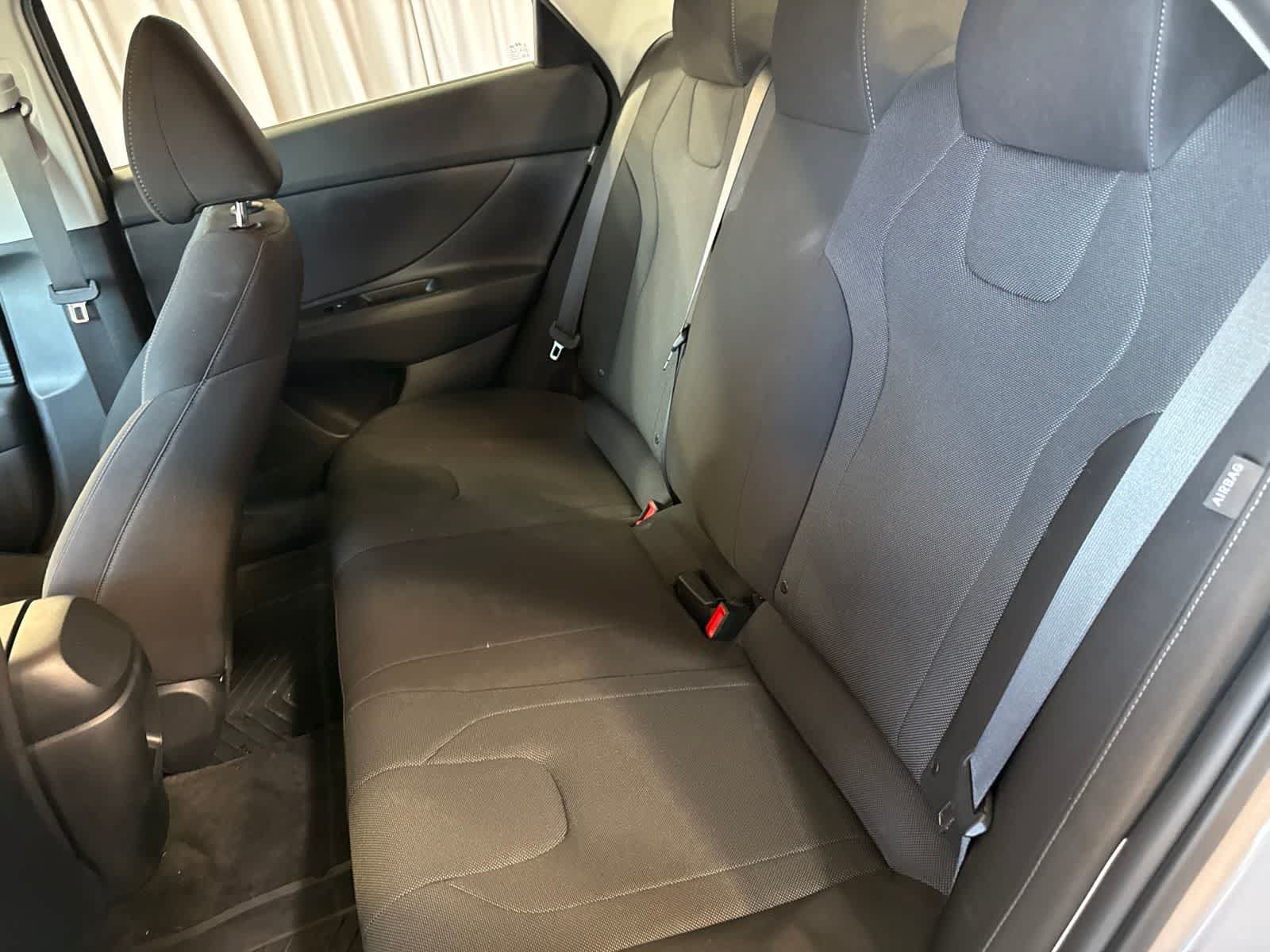 Certified 2026 Hyundai Elantra SE FWD image 16
