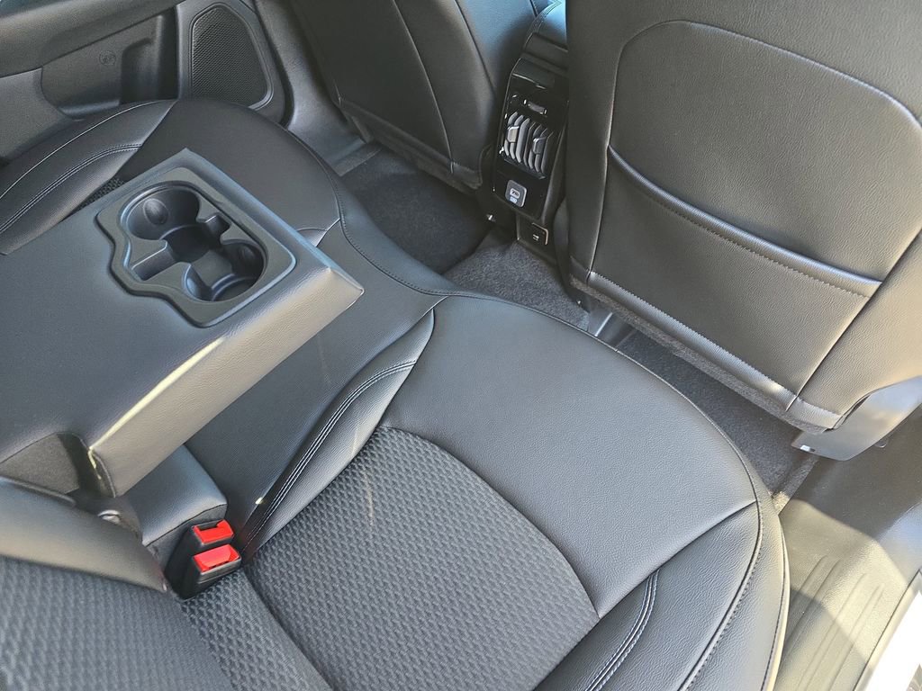 New 2026 Jeep Compass Latitude image 12