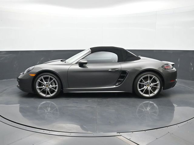 Certified 2018 Porsche 718 Boxster RWD image 2