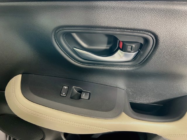 Used 2024 Honda HR-V LX image 30