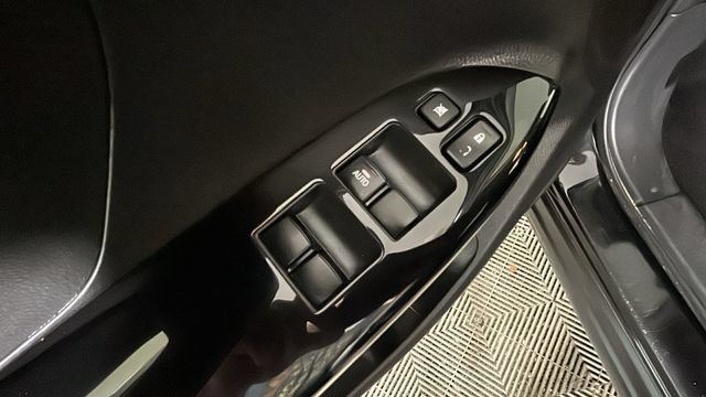 Used 2025 Mitsubishi Eclipse Cross LE AWD/4WD image 10